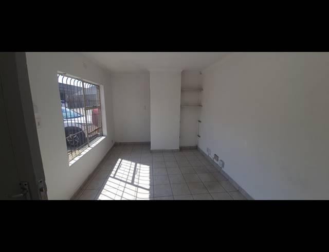 255M² WAREHOUSE TO LET IN BENONI SOUTH